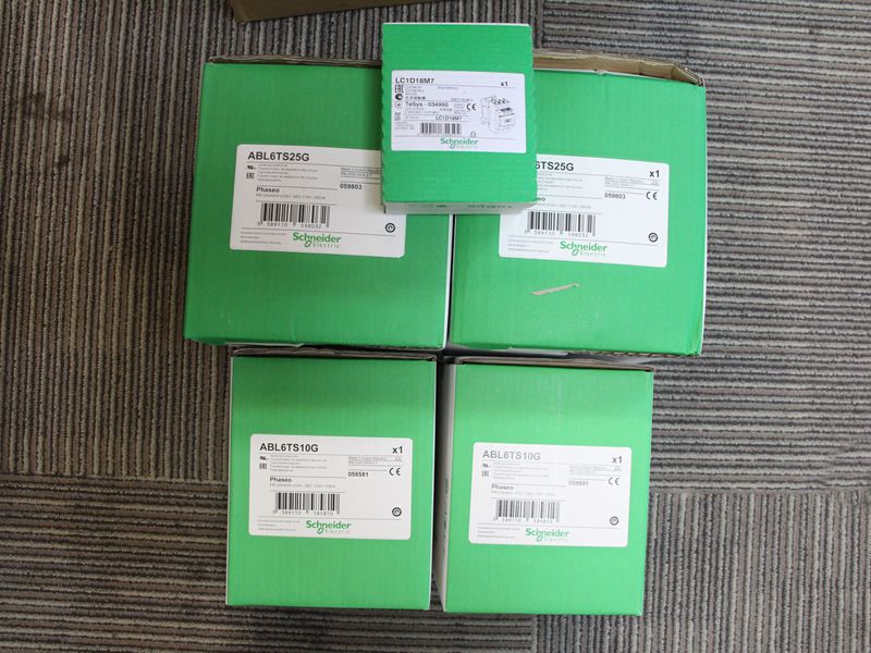 現(xiàn)貨施耐德ABL6TS25G，ABL6TS10G電壓互感器。